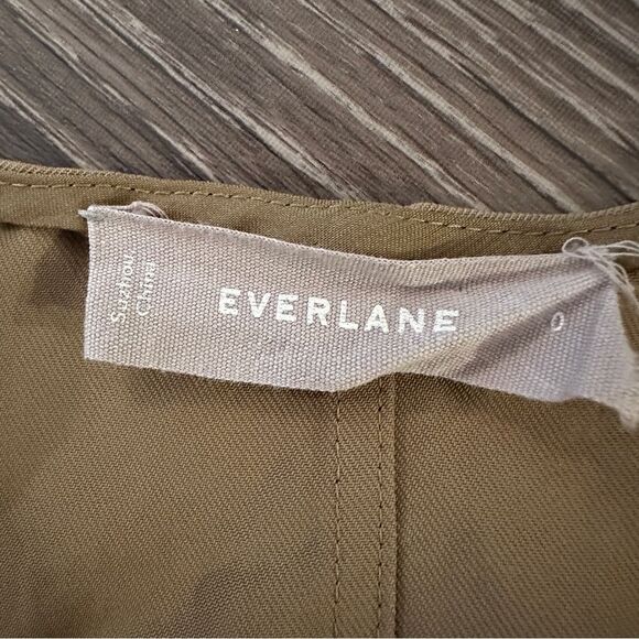 Everlane Taupe Japanese GoWeave V-Neck Boxy Tee 0 - Picture 3 of 7